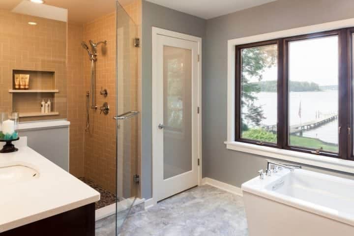 transitional bathroom