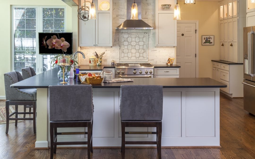 Design Ideas to Make the Kitchen Breakfast Bar of Your Dreams