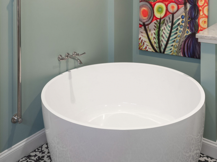 round asian soaking tub for master bath