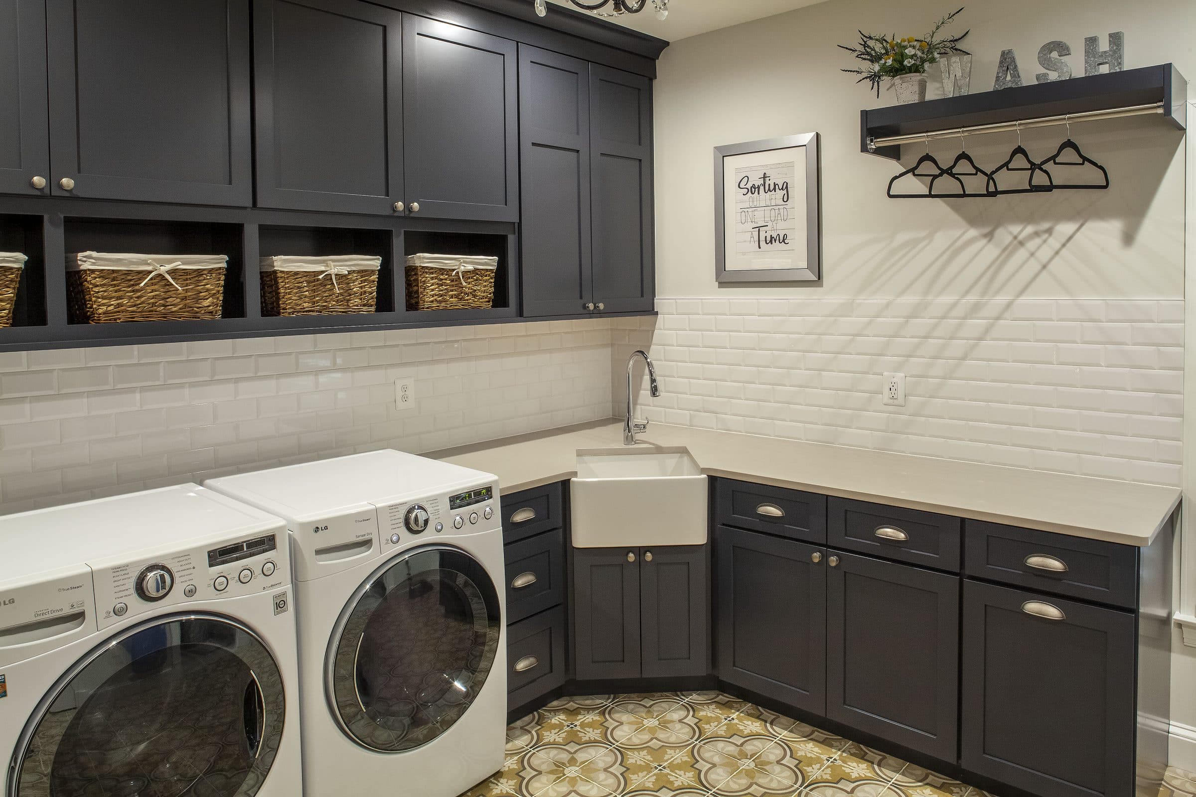 home storage laundry room