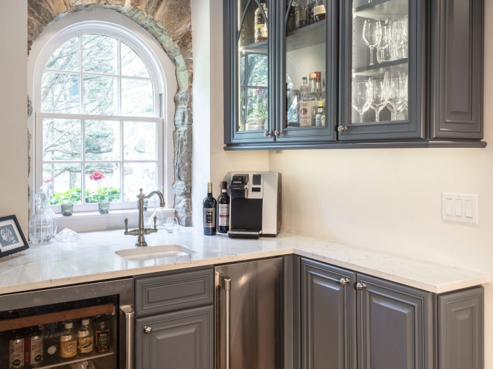 Natural Light, Recessed Lights and Under Cabinet Lighting