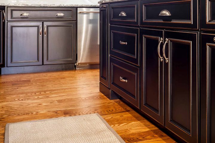 black kitchen cabinets