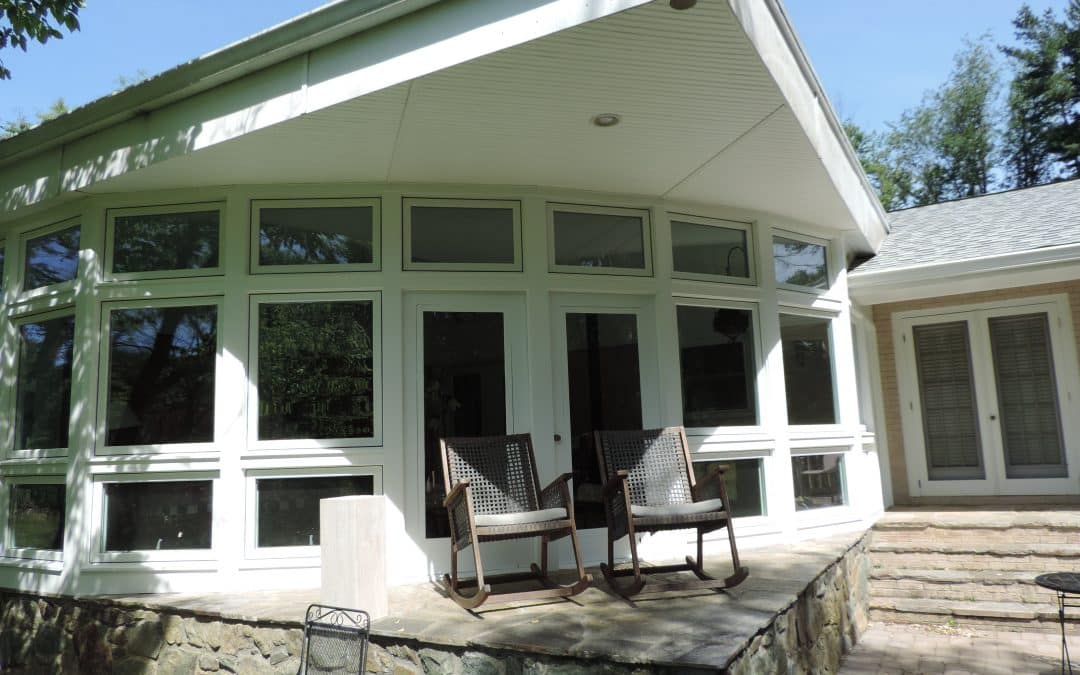 Spacious Sunroom Facelift