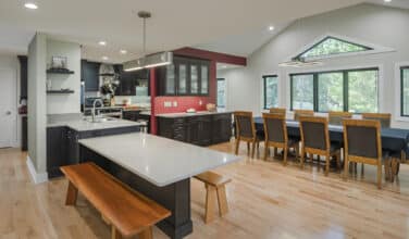 LARGE KITCHEN WITH SEATED LOWER COUNTERTOP
